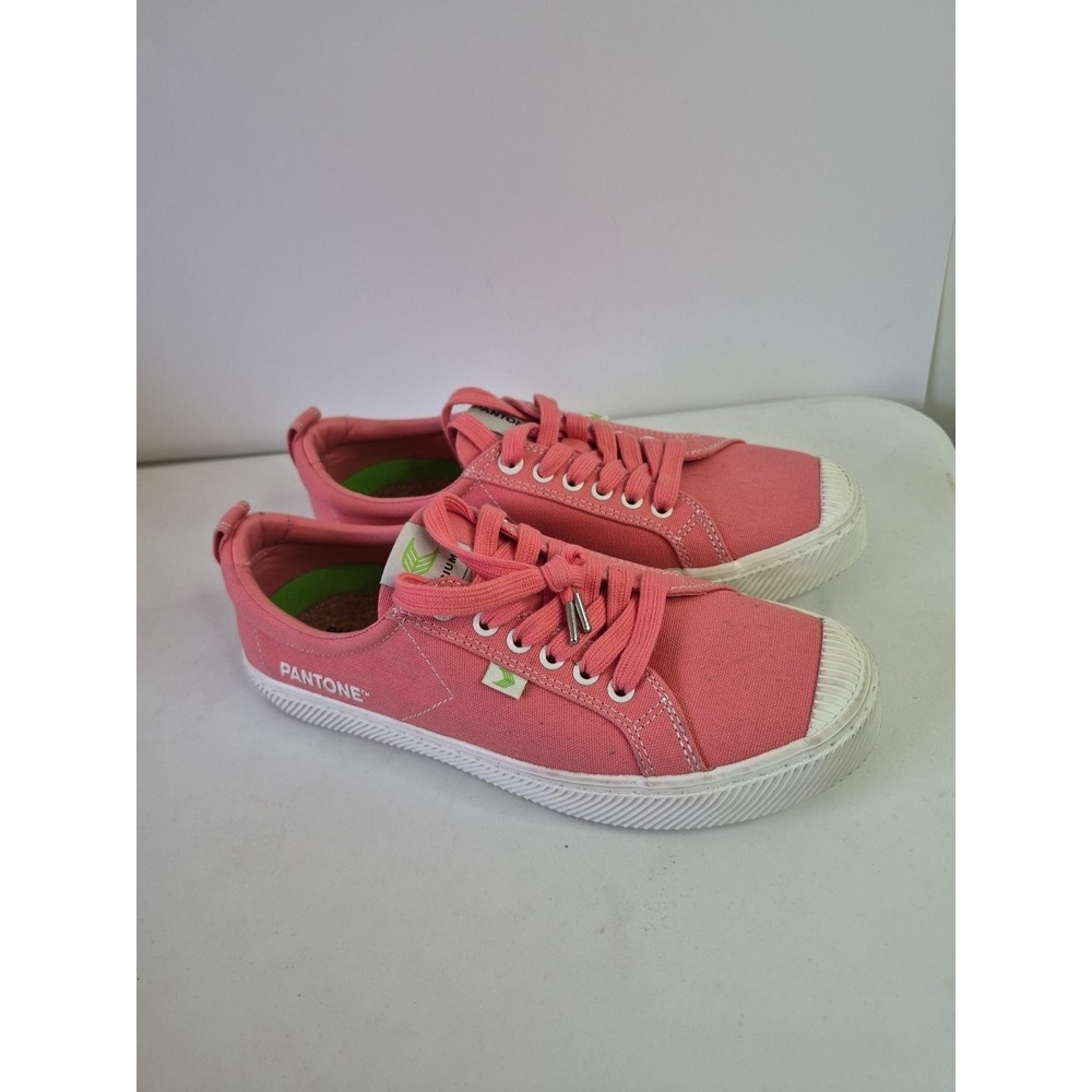 Cariuma Pantone  Canvas Sneakers Mens  9.5 Women 11 Coral Pink Lace Up Low Shoes